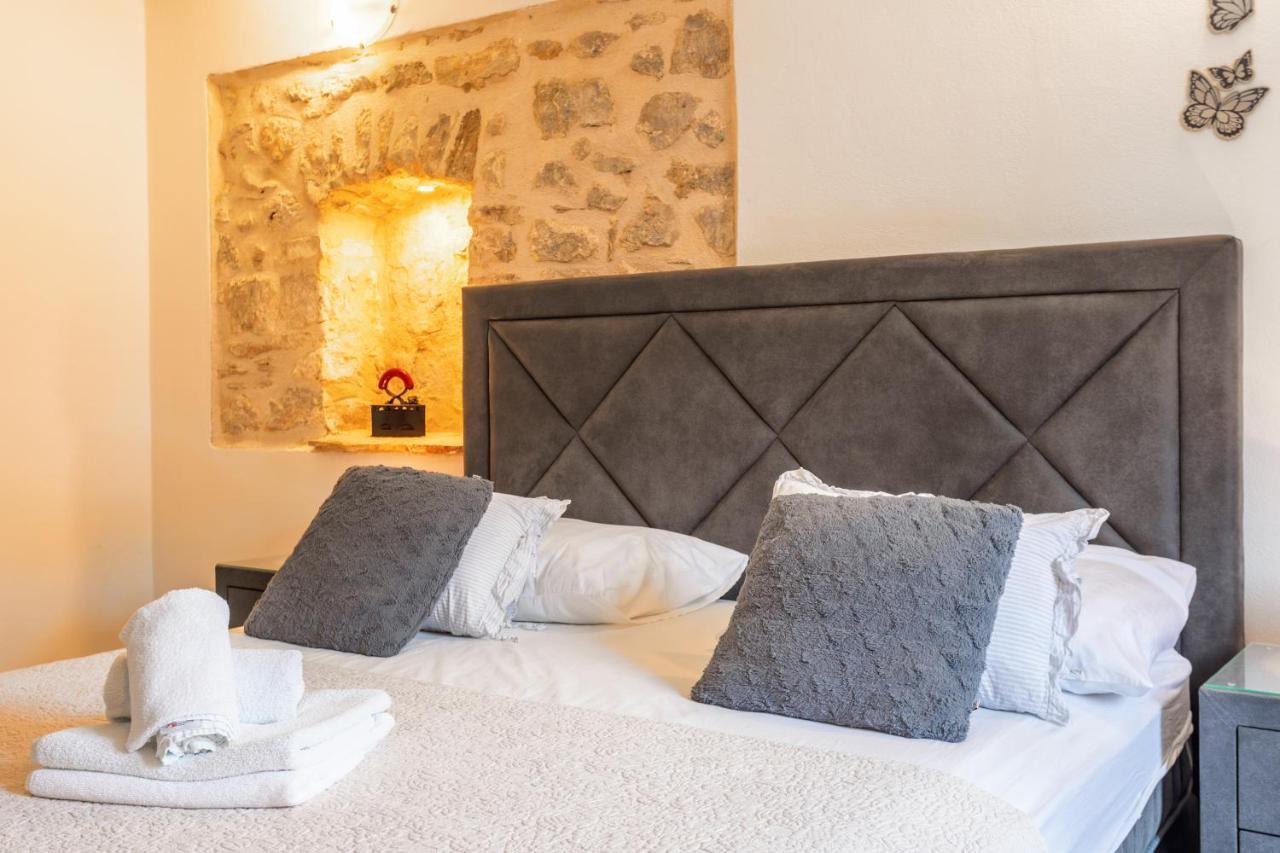 Ante 2 Hvar Town
