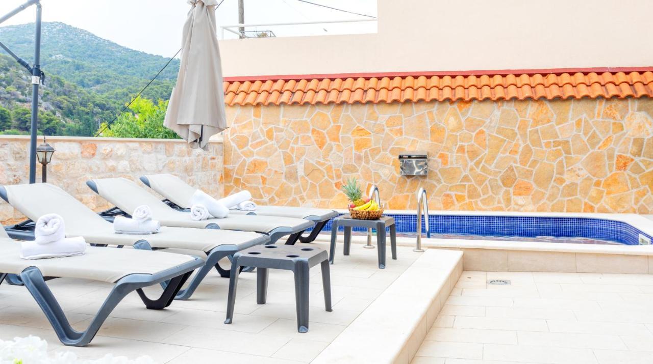 Ante 2 Apartment Hvar Town