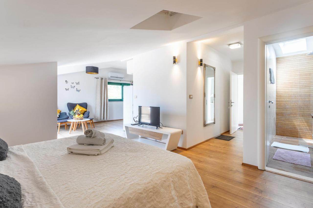 Apartment Ante 2 Hvar Town