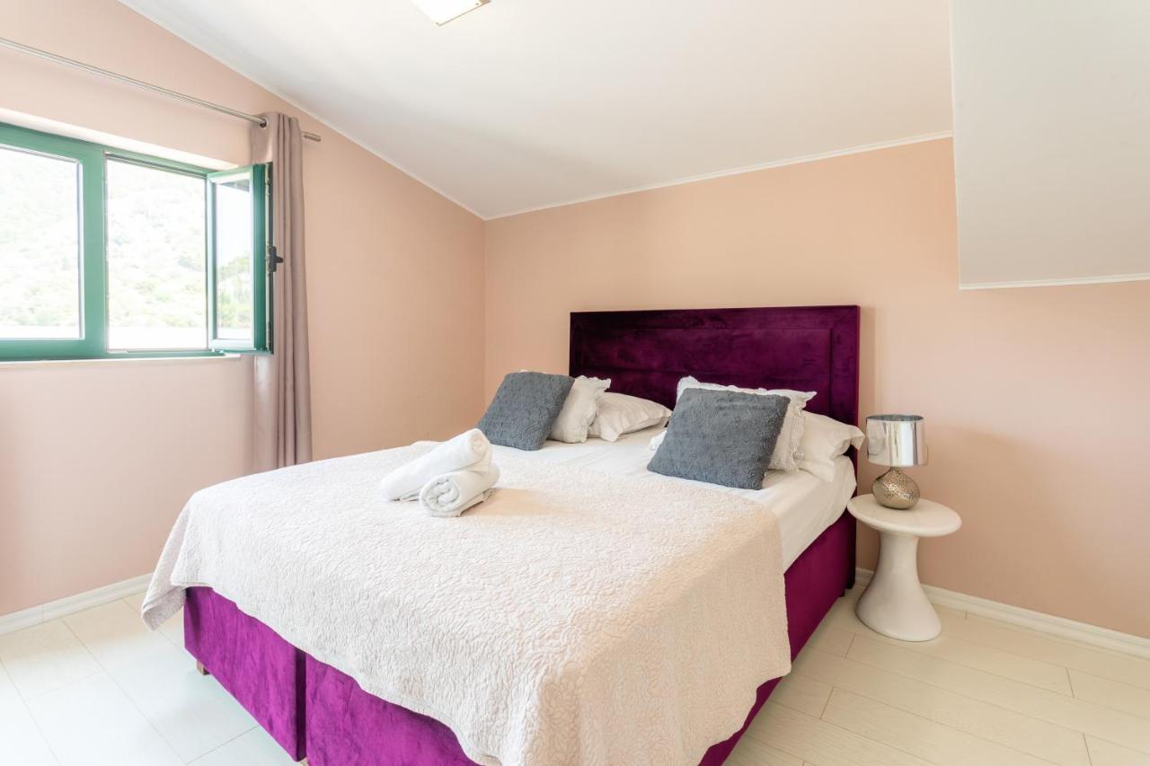 Ante 2 Apartment Hvar Town