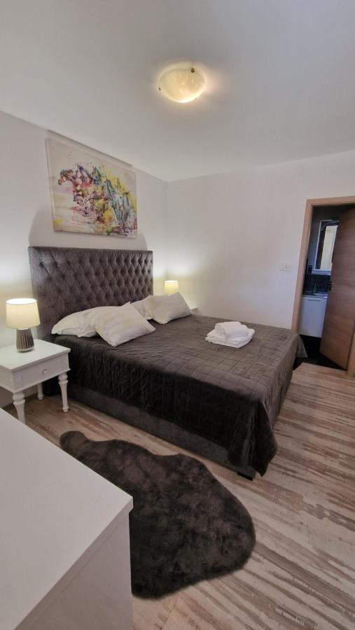 Apartment Ante 2 *