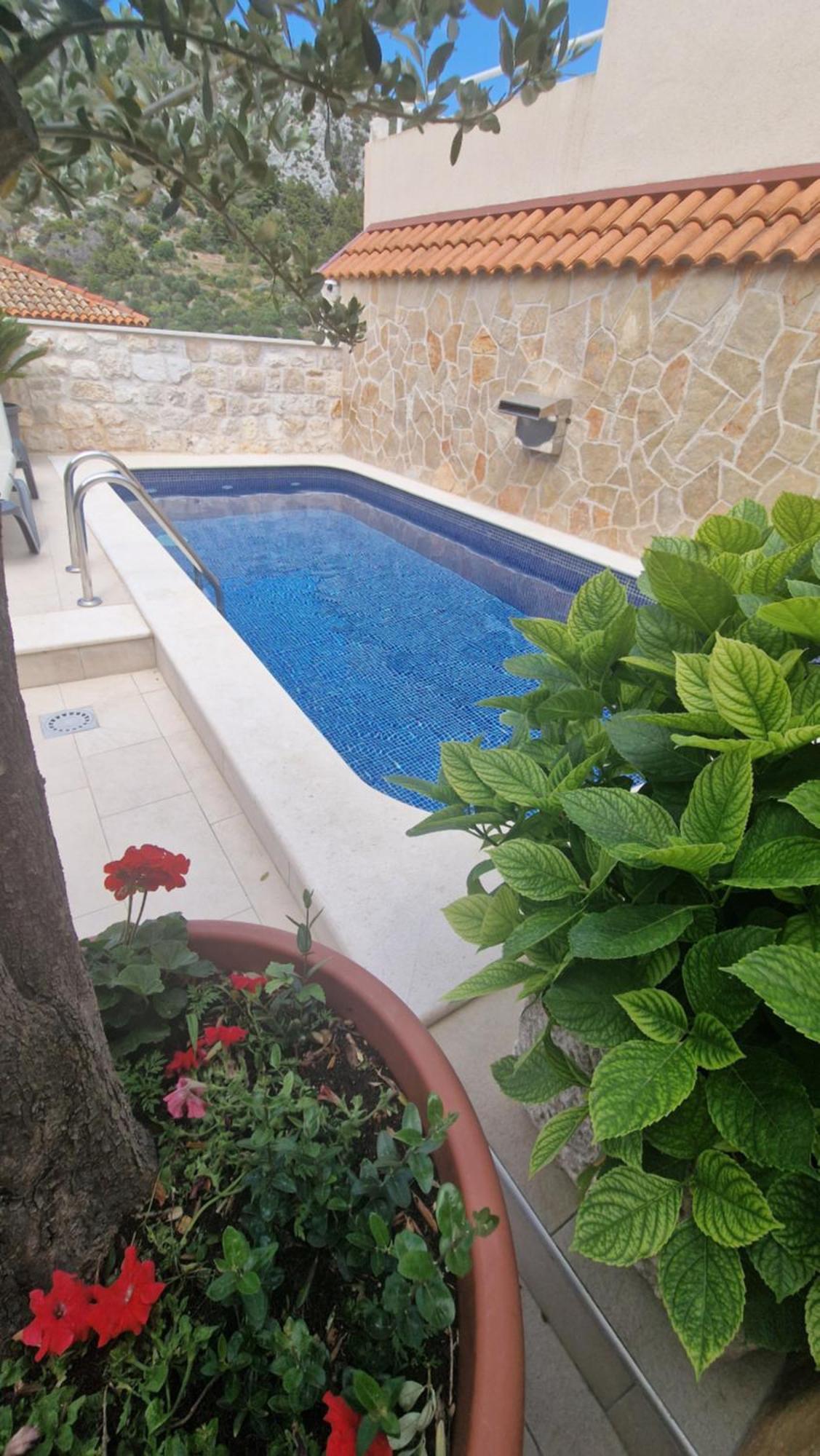 Ante 2 Apartment *